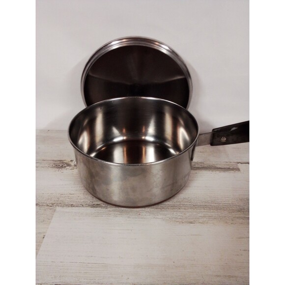 Revere Ware Medium  Copper Bottom Saucepan With Lid  Damage To Handle - Picture 2 of 16